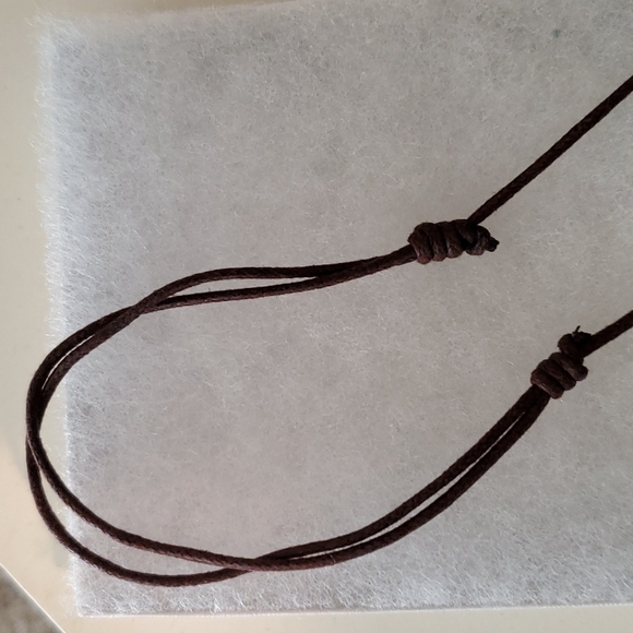 Rose gold heart pendant on soft brown adjustable necklace - Picture 4 of 6